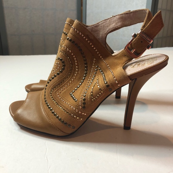 Vince Camuto Shoes - NWOT Vince Camuto 4.5” heels in brown